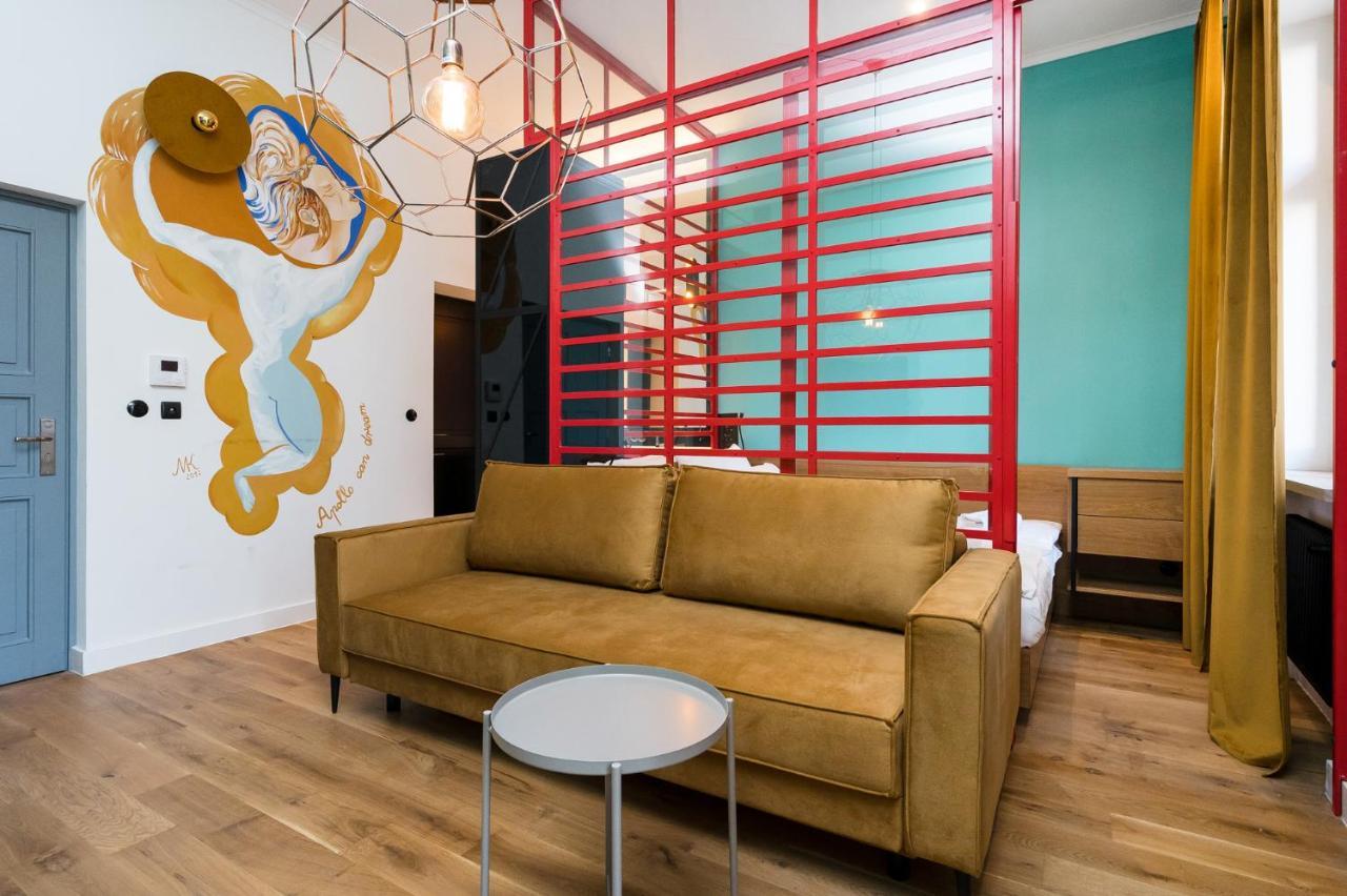 Goldfinger 3-Bed Unique Apartment In The Heart Of Podgorze Krakow Exterior photo