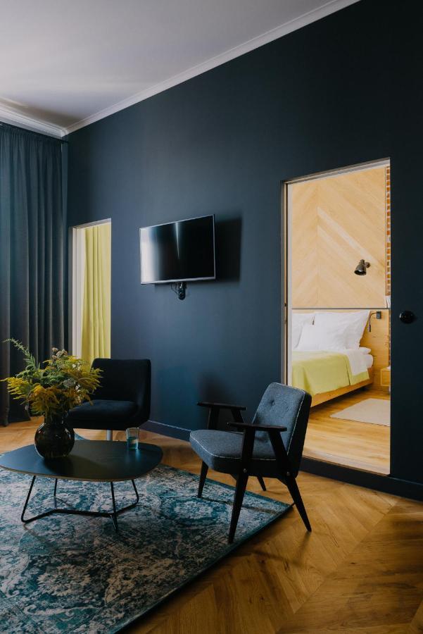 Goldfinger 3-Bed Unique Apartment In The Heart Of Podgorze Krakow Exterior photo